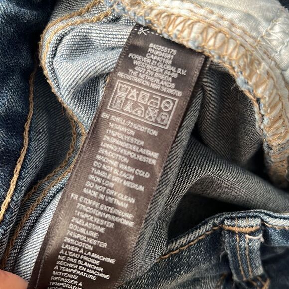 Forever 21 Skinny Jeans - Picture 10 of 10